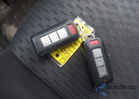 2014 Mitsubishi Outlander Se z USA, uszkodzony, nr VIN JA4AZ3A38EZ013824